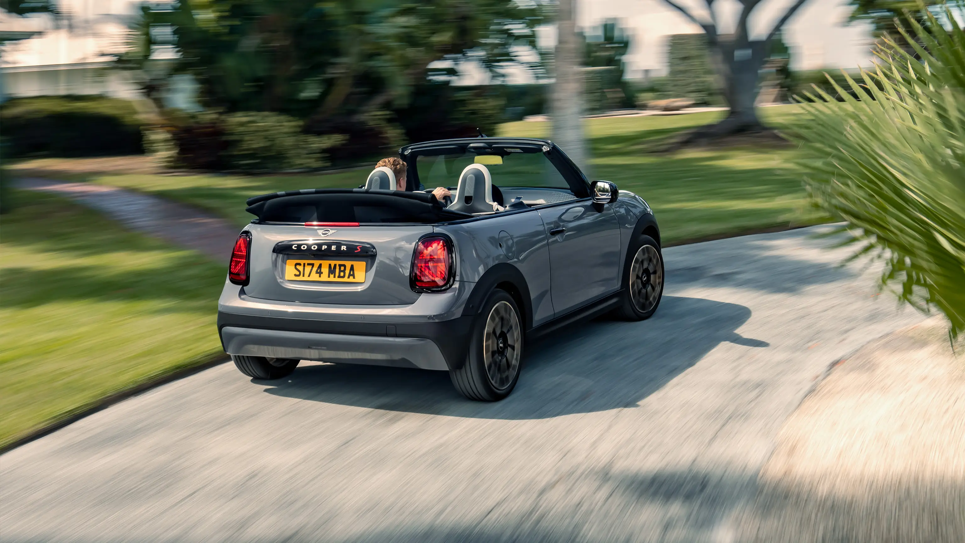 MINI Cooper Cabrio – Arrière