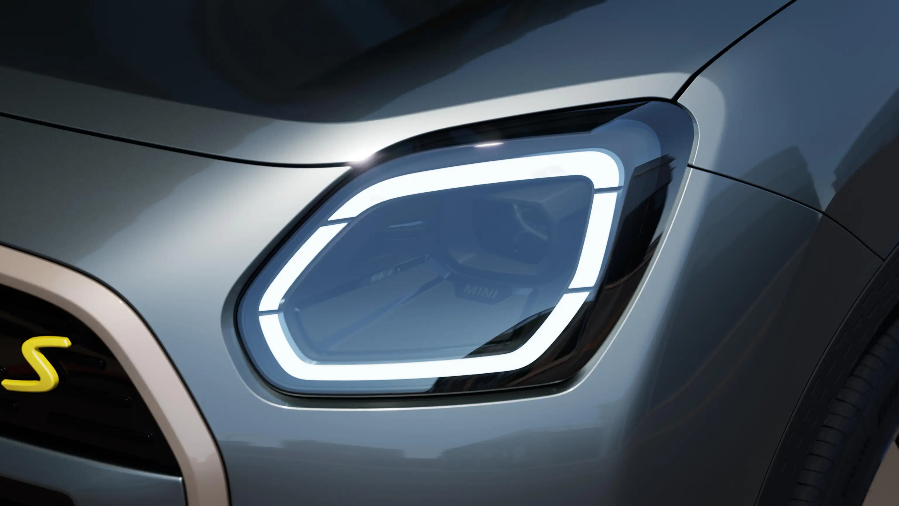 MINI Countryman Electric – Phares
