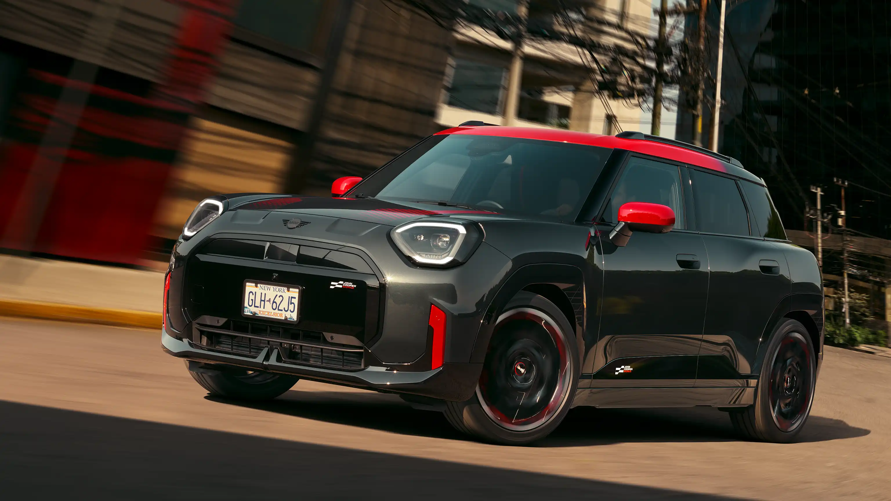 MINI John Cooper Works - J05 JCW Vue latérale