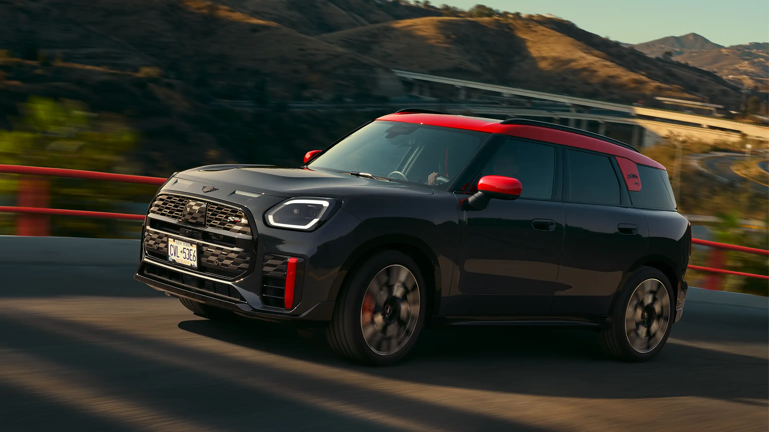 MINI John Cooper Works - U25 JCW Vue latérale