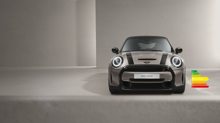 MINI Hatch 3 portes – vue de côté – gris et noir